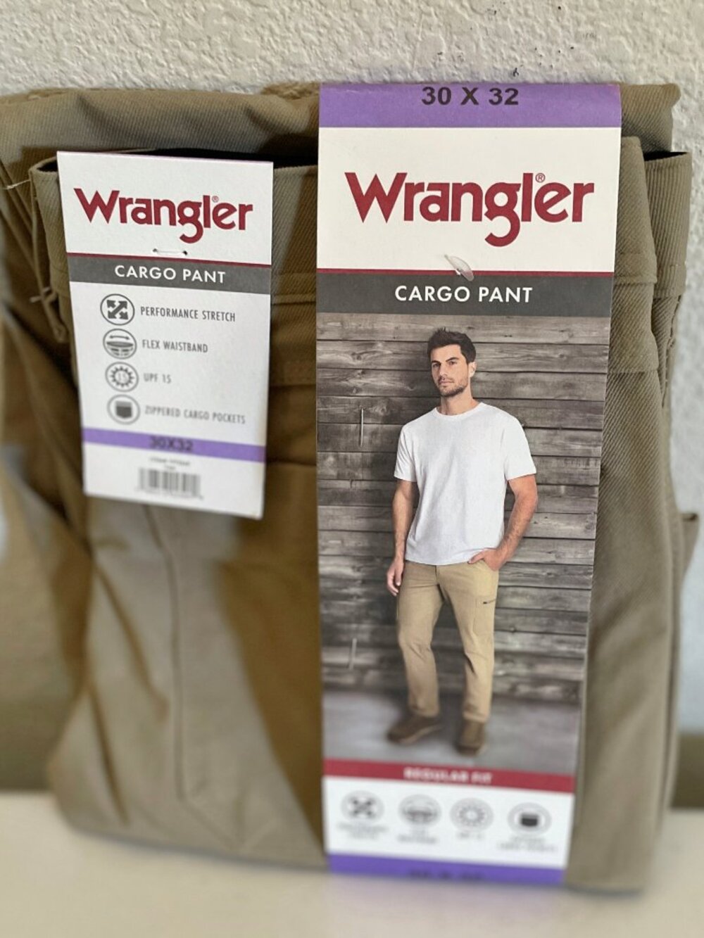 NEW Wrangler Men's Cargo Pant NWT Tan 30 X 32 Performance Stretch Utility UPF15